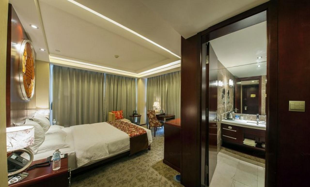 Dongfang Hotel Duy Phường Ngoại thất bức ảnh